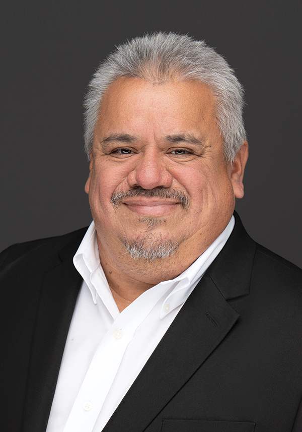roland-santiago-headshot